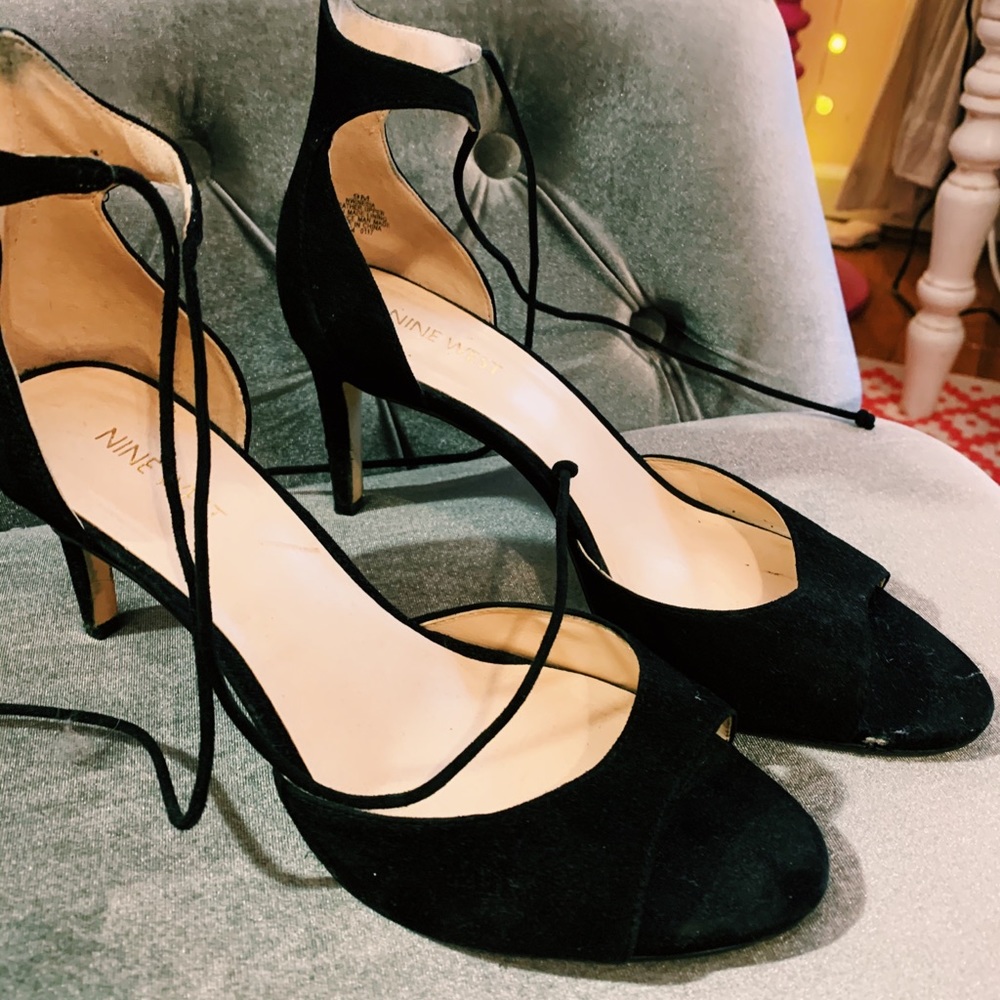 Super cute Nine West heels